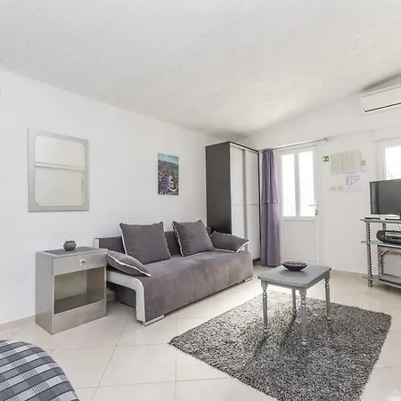 House Mirijana